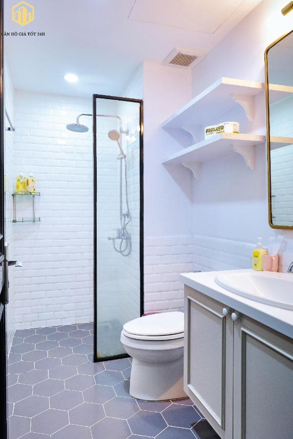 The Gold View D4- 2br 2wc, Balcony -luxurious - Canhogiatot24h *